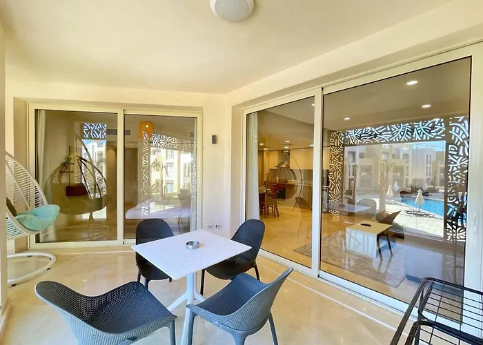 Panoramic & Cushy 3bdr Mangroovy Free Pool & Access